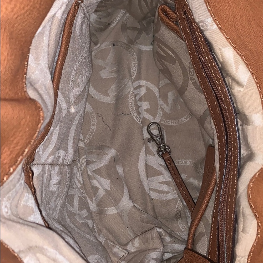 Michael Kors tan Hobo bag - Picture 7 of 9